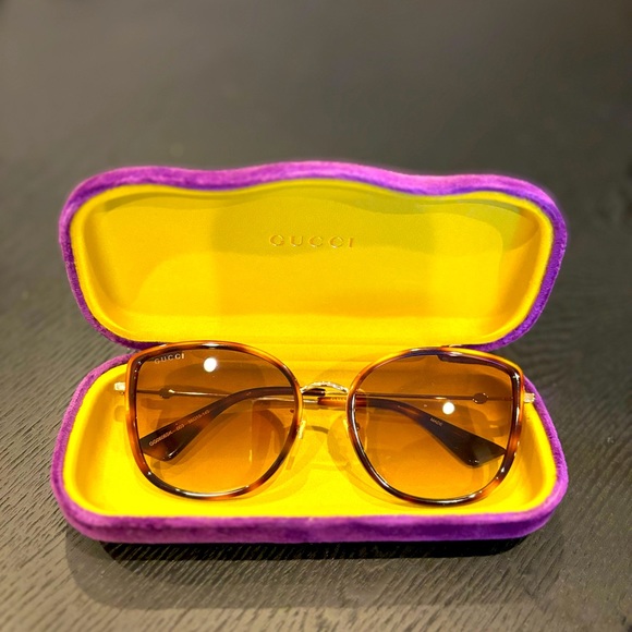 Gucci 56mm cat eye sunglasses - Picture 2 of 6